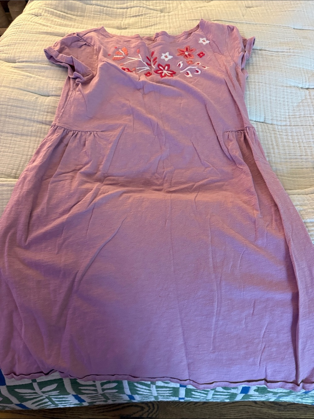 Worn once if at all Garnet Hill Kids Lilac Floral Embroidered Short Sleeve Dress